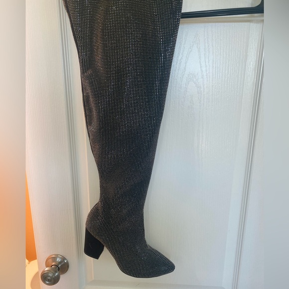 Over the knee sparkle boots. - Picture 2 of 4